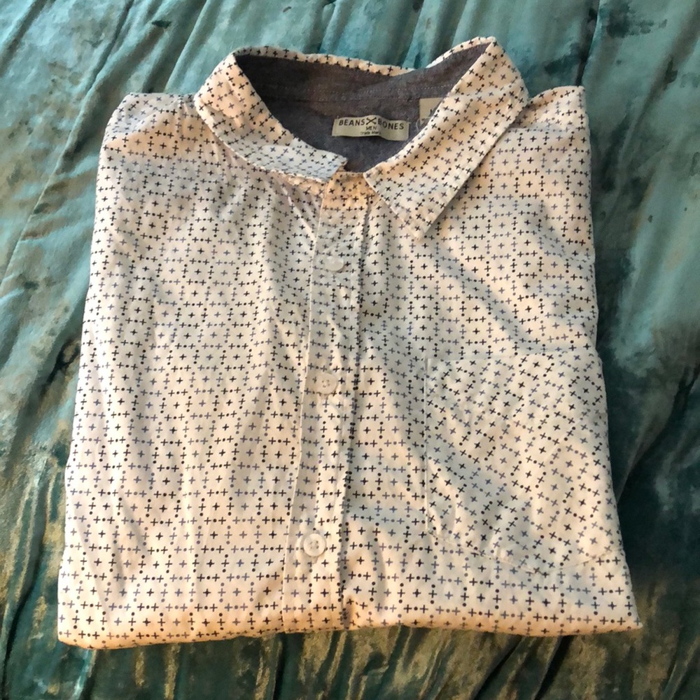 Short sleeve button down